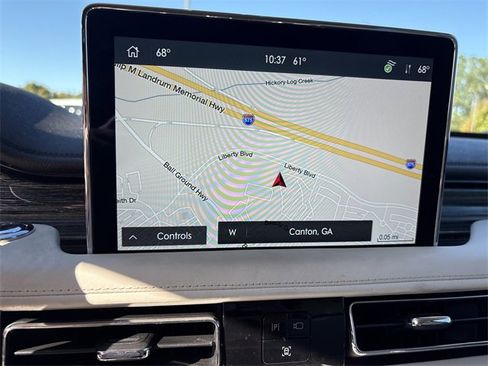 Used 2022 Lincoln Aviator Black Label w/ Dynamic Handling Package image 28