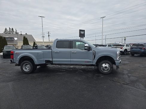 Used 2024 Ford F350 Platinum image 6