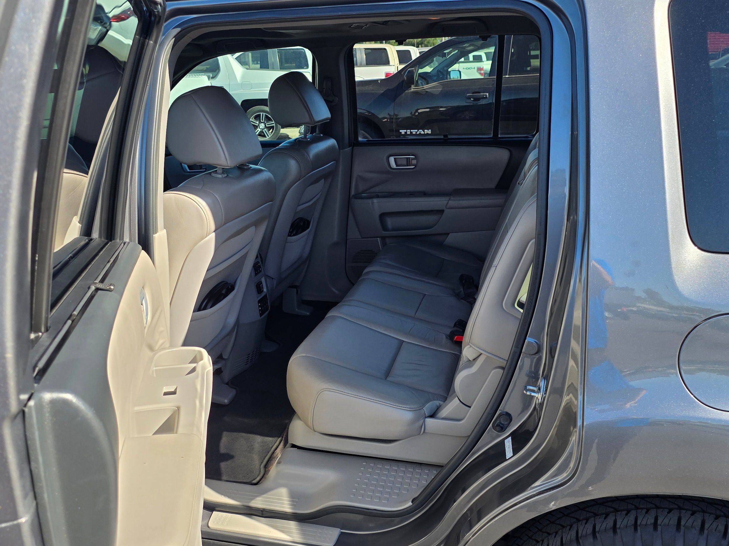 Used 2011 Honda Pilot Touring image 22