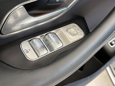 Used 2022 Mercedes-Benz GLS 450 4MATIC image 21