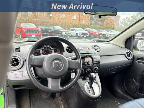 Used 2012 MAZDA MAZDA2 Sport image 9