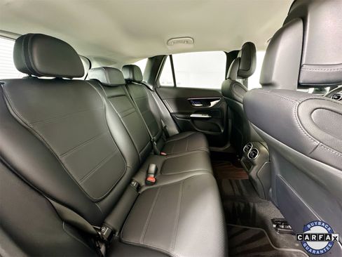 Used 2025 Mercedes-Benz GLC 350e GLC 350e image 29