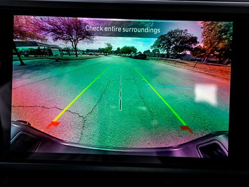 Used 2025 Jeep Gladiator Sport image 24