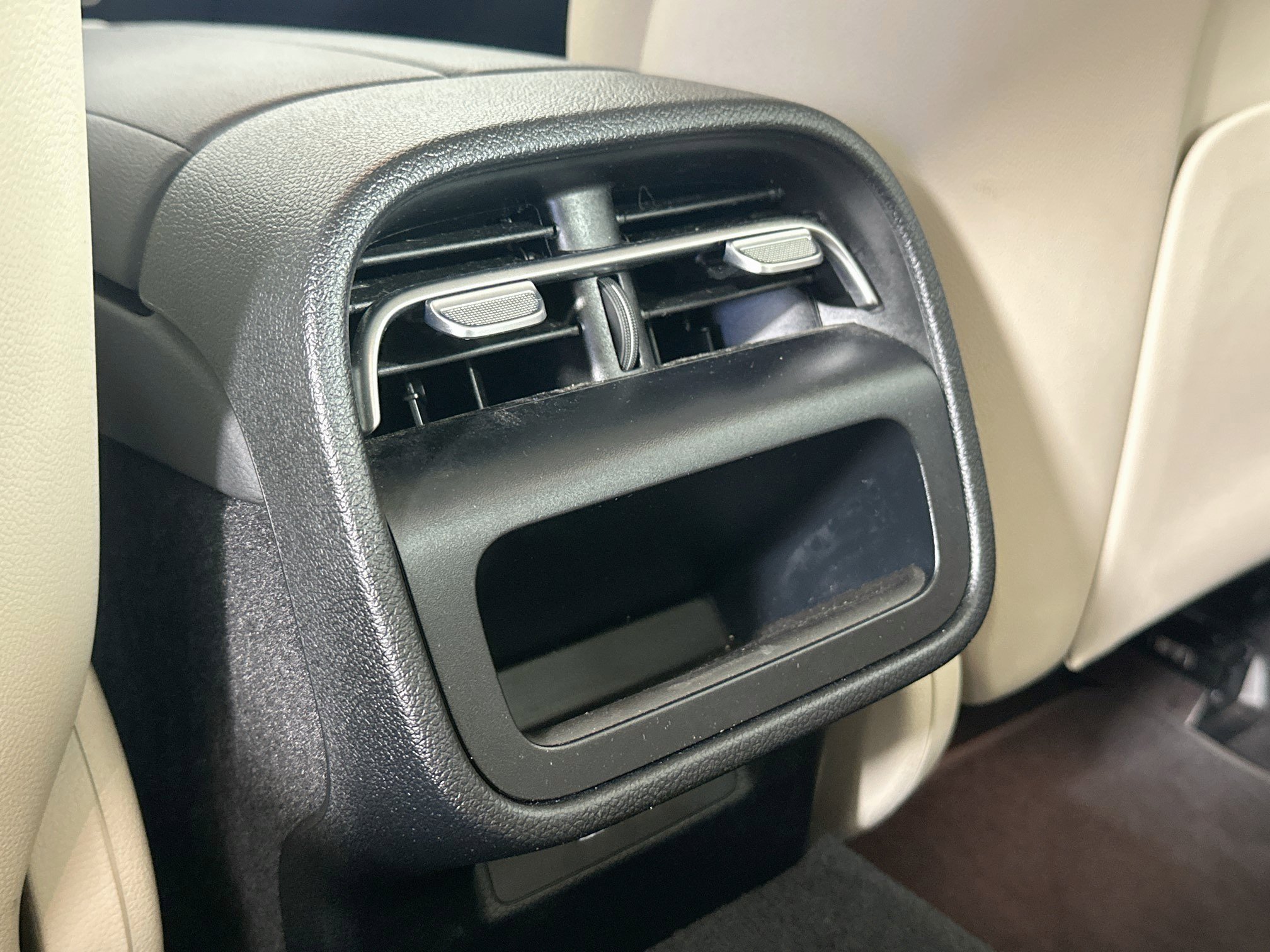 Used 2025 Mercedes-Benz E 350 Sedan w/ Winter Package image 29