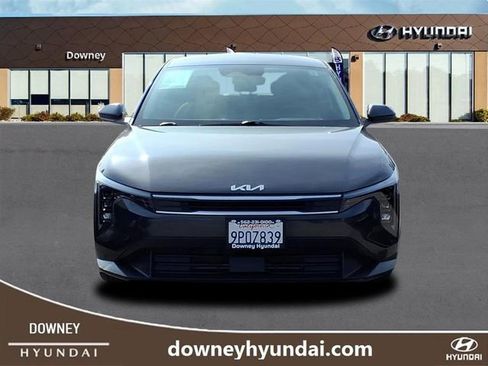 Used 2025 Kia K4 LXS image 2