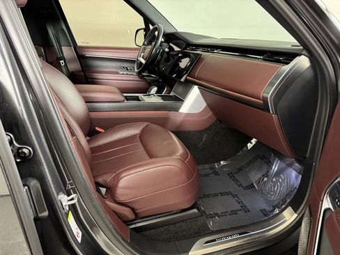 Used 2024 Land Rover Range Rover Autobiography image 33