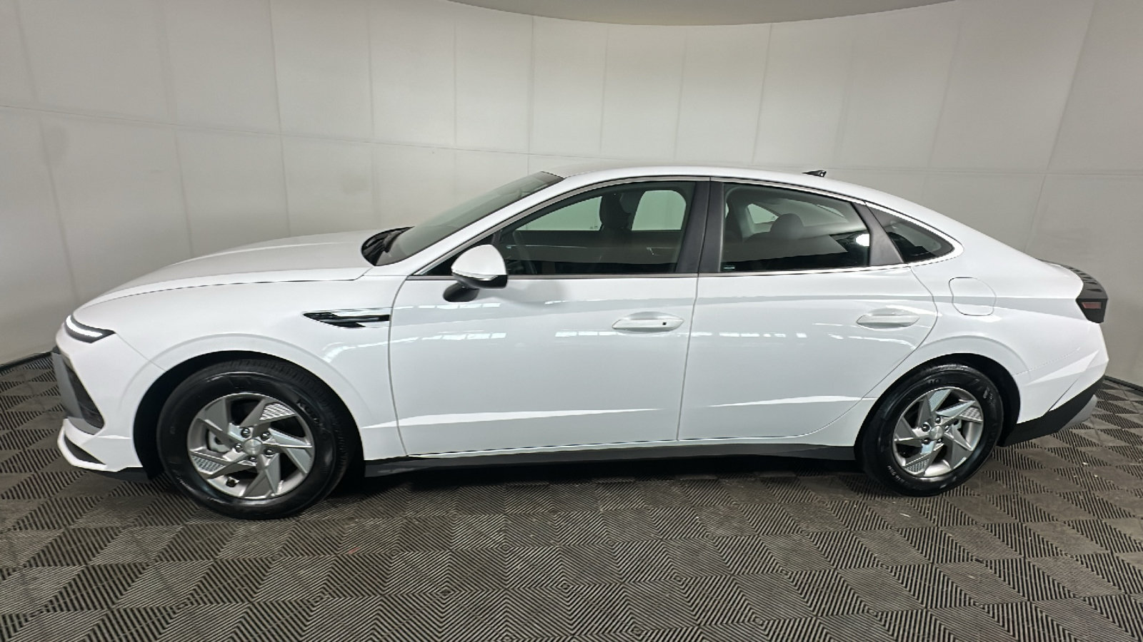 Certified 2026 Hyundai Sonata SE FWD image 7