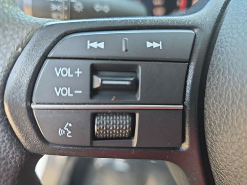 Used 2025 Honda Accord SE image 15