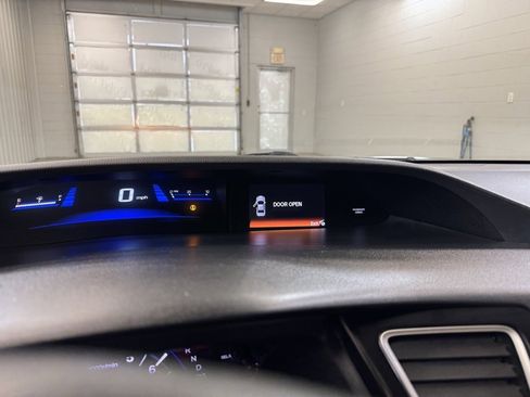 Used 2013 Honda Civic LX image 28