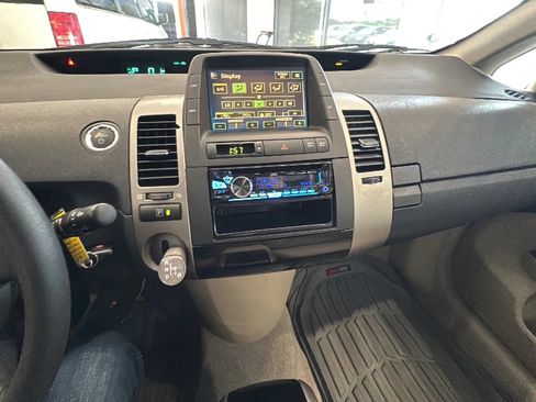 Used 2009 Toyota Prius FWD image 36