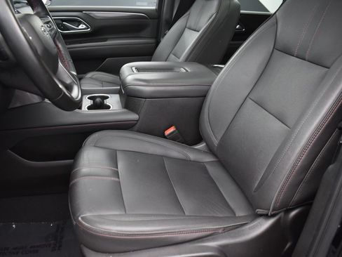 Used 2023 Chevrolet Suburban RST w/ Luxury Package AWD/4WD image 11