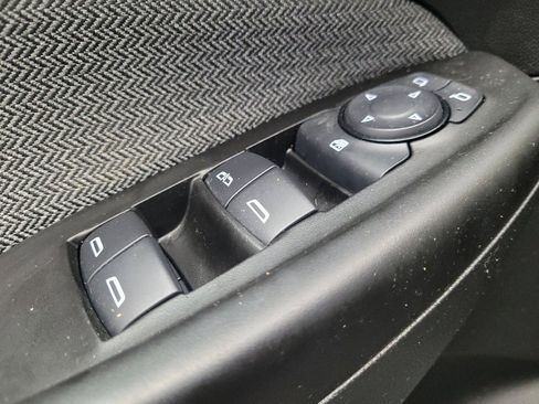 Used 2023 Chevrolet TrailBlazer LT w/ Convenience Package AWD/4WD image 27