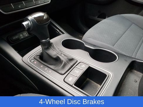 Used 2017 Kia Sorento LX w/ LX Convenience Package image 25