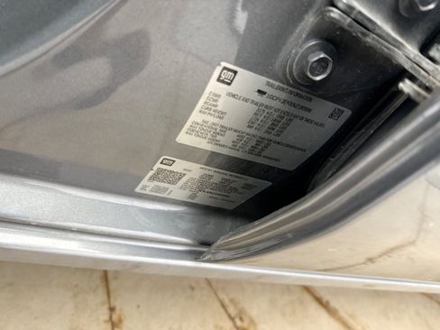 Used 2022 Chevrolet Silverado 1500 LT image 12