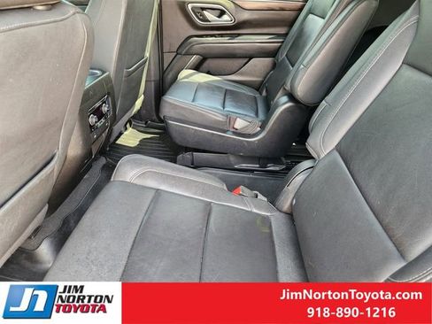 Used 2022 Chevrolet Tahoe Z71 w/ Luxury Package AWD/4WD image 29