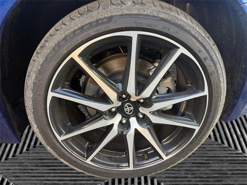 Used 2025 Toyota GR86 image 29