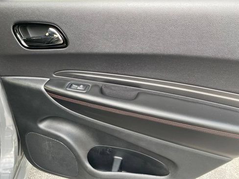 Used 2023 Dodge Durango GT AWD/4WD image 32