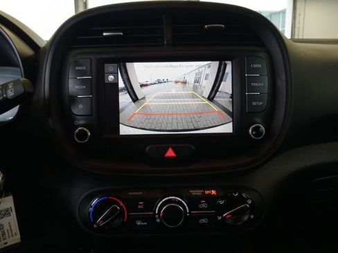 Used 2024 Kia Soul LX w/ Option Group 015 FWD image 22