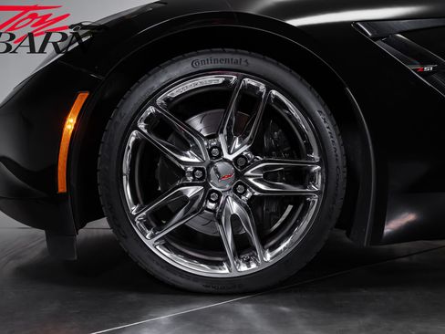 Used 2014 Chevrolet Corvette Stingray Convertible w/ 2LT Preferred Equipment Group RWD image 22