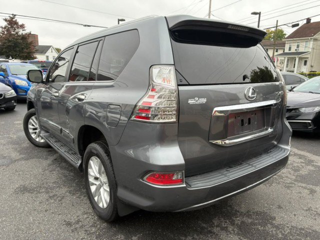 Used 2016 Lexus GX 460 w/ Premium Package AWD/4WD image 7