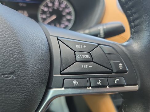 Used 2024 Nissan Sentra SV w/ SV Premium Package FWD image 17