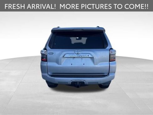 Used 2022 Toyota 4Runner SR5 image 5