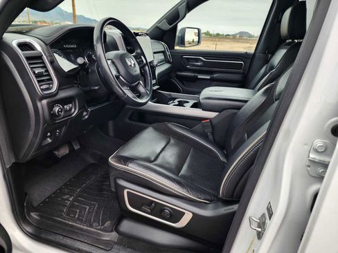 Used 2023 RAM 1500 Laramie AWD/4WD image 15