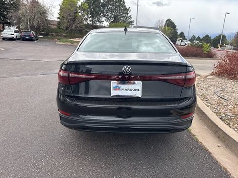 Used 2026 Volkswagen Jetta Sport FWD image 5