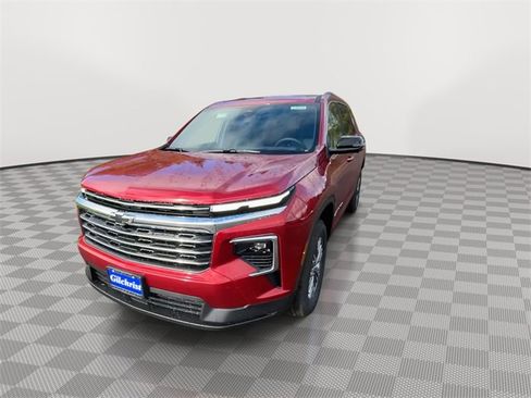New 2026 Chevrolet Traverse LT w/ Driver Confidence Package image 3