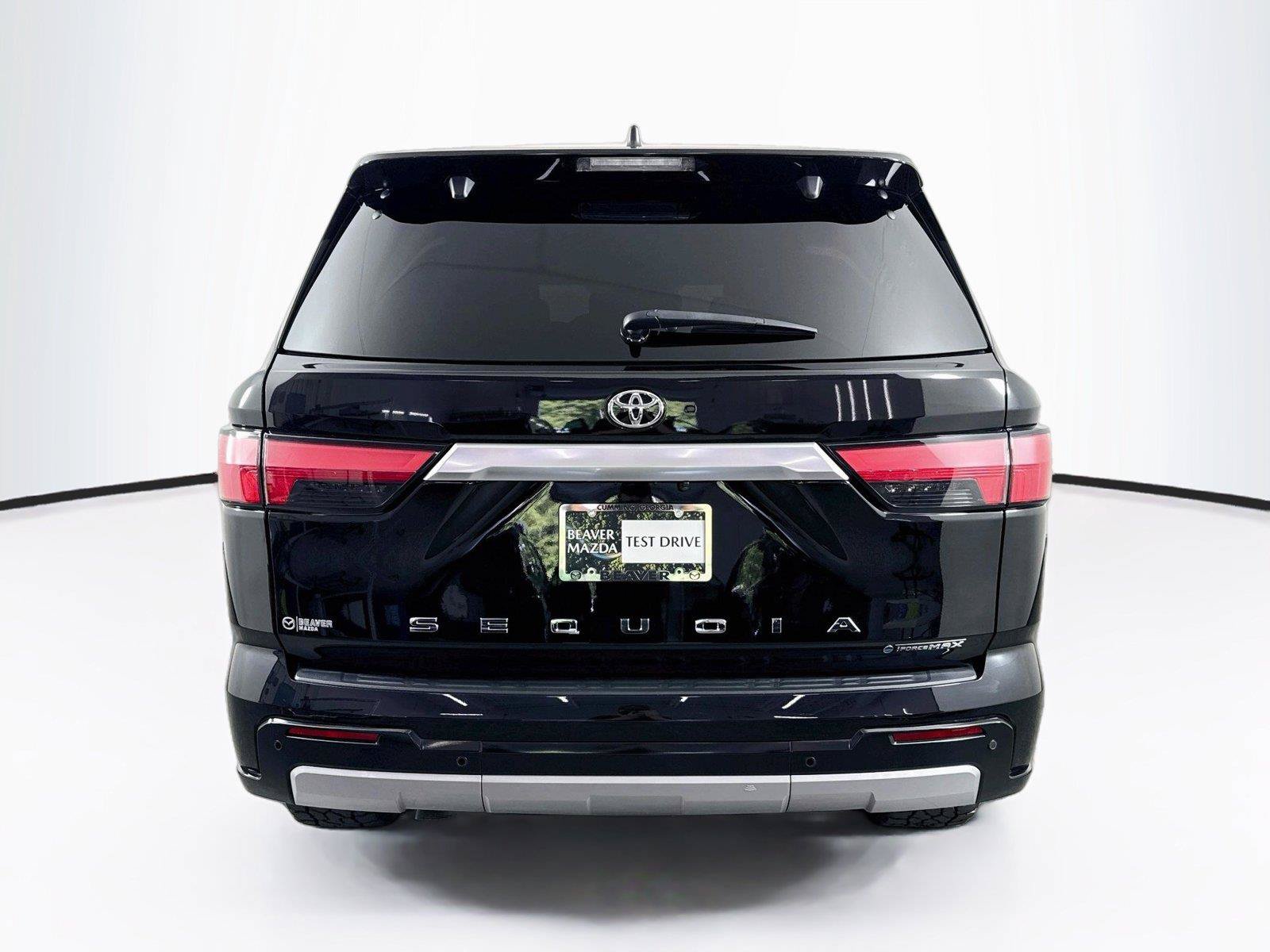 Used 2025 Toyota Sequoia Capstone AWD/4WD image 12