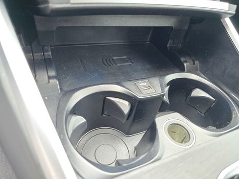 Used 2023 BMW 330e xDrive image 28