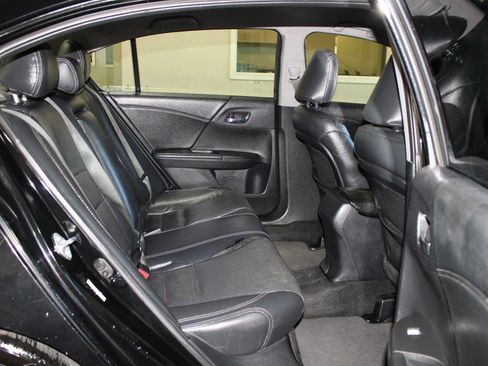 Used 2014 Honda Accord Sport image 27