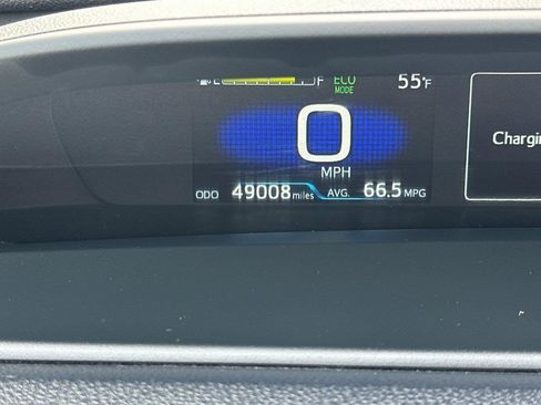 Used 2022 Toyota Prius Prime XLE image 26