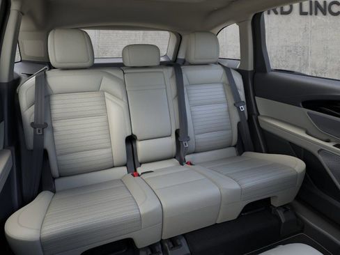 New 2026 Lincoln Nautilus Reserve AWD/4WD image 11
