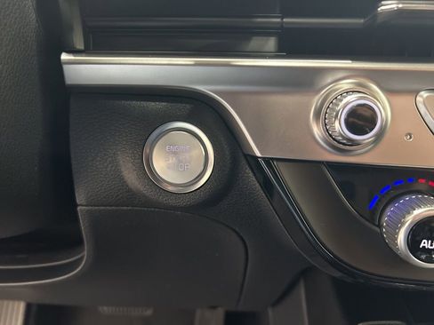 New 2025 Kia Telluride S image 15