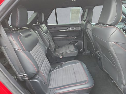Used 2025 Ford Explorer ST-Line image 24
