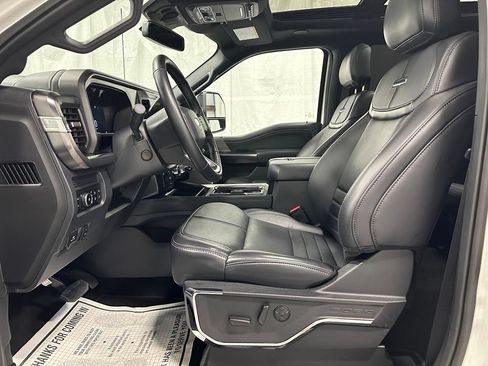 Used 2026 Ford F250 Platinum AWD/4WD image 14
