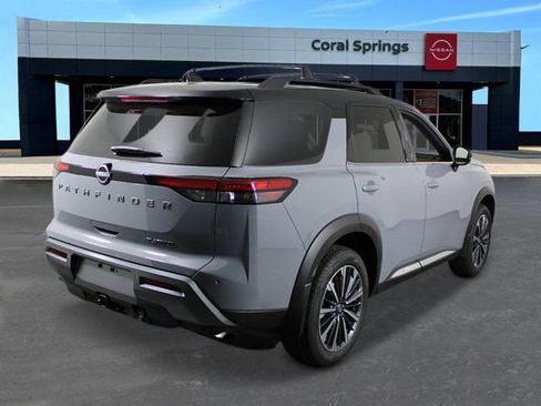 New 2026 Nissan Pathfinder Platinum FWD image 5