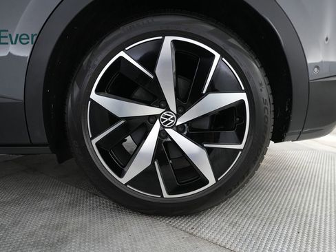 Used 2023 Volkswagen ID.4 Pro S RWD image 9