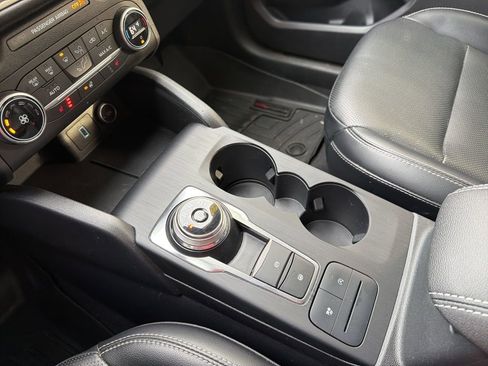 Used 2020 Ford Escape SEL image 34