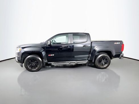Used 2017 Chevrolet Colorado Z71 w/ Z71 Midnight Edition AWD/4WD image 8