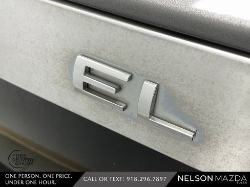 Used 2017 Ford Expedition EL XLT image 16