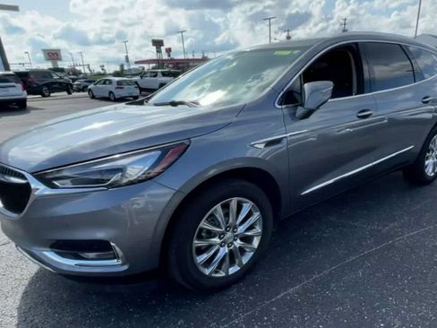 Used 2021 Buick Enclave Premium w/ Surround and Sites Package AWD/4WD image 5