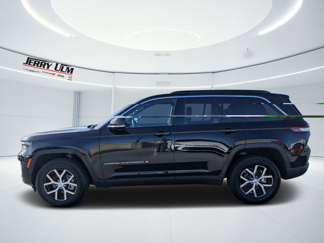 Used 2025 Jeep Grand Cherokee Limited AWD/4WD image 6
