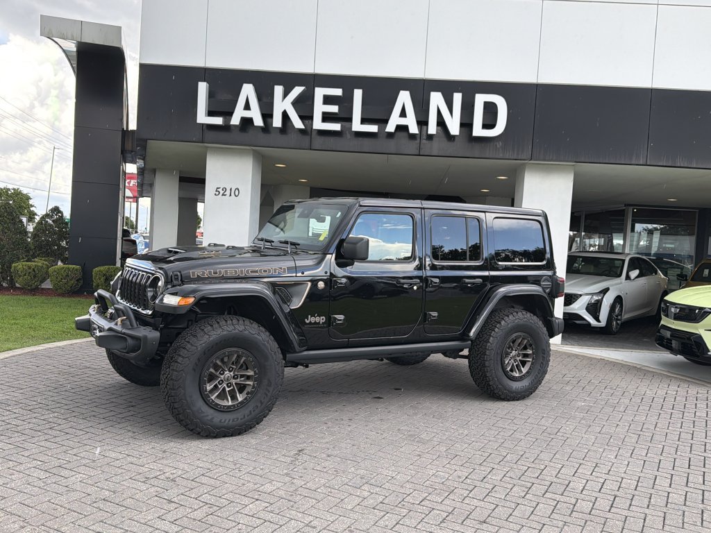 Used 2025 Jeep Wrangler Unlimited Rubicon 392 AWD/4WD image 2