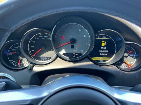 Used 2017 Porsche Cayenne S AWD/4WD image 23