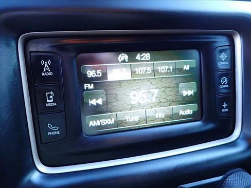 Used 2017 Jeep Grand Cherokee Laredo w/ Quick Order Package 23E image 19