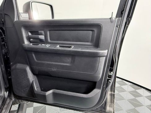 Used 2019 RAM 1500 Tradesman w/ Tradesman SXT Package image 10