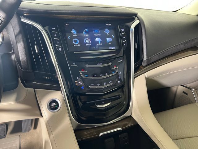 Used 2018 Cadillac Escalade 2WD image 19