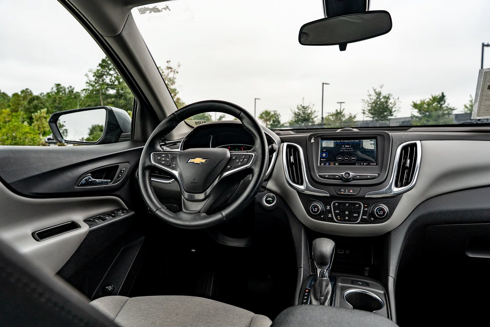 Used 2024 Chevrolet Equinox LT w/ Driver Convenience Package FWD image 30